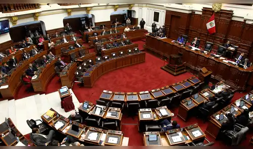 Circula moción para aceptar cuestión de confianza Circula moción para aceptar cuestión de confianza