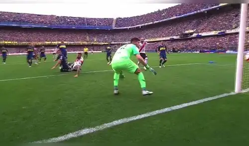 Boca Juniors vs River Plate: un autogol de Carlos Izquierdoz pone el 2-2 en la Bombonera [VIDEO]