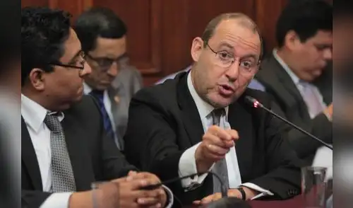 Exigen renuncia de Chlimper al BCR por nexos con caso ‘Cocteles’