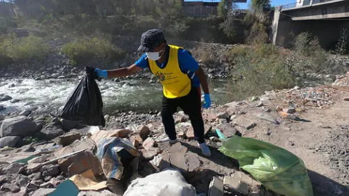 Limpieza del río Chili