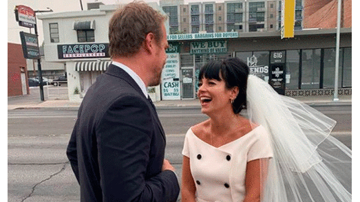 Los dos artistas llevaban más de un año saliendo juntos. Foto: lilyallen / Instagram. Lily Allen y David Harbour: ¿cuándo inició la relación entre los recién casados artistas?
