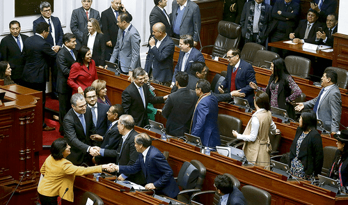 Gabinete Del Solar logró la confianza con votos divididos de FP Gabinete Del Solar logró la confianza con votos divididos de FP