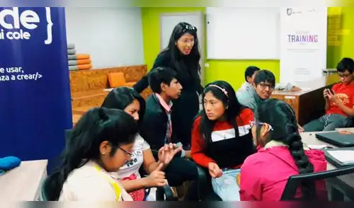 Niños crean sus propios videojuegos. Niños crean sus propios videojuegos.