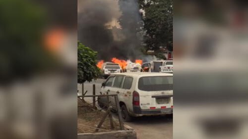 Auto se incendio en plena vía pública. Foto: Captura.