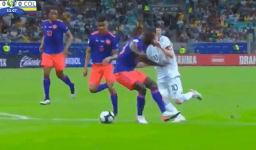 Argentina vs. Colombia: Messi hace una espectacular 'huacha' y casi marca un golazo [VIDEO]