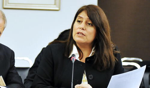 Delia Muñoz respaldó el proceder del Congreso para la toma del poder de Manuel Merino. Foto: La República Delia Muñoz respaldó el proceder del Congreso para la toma del poder de Manuel Merino. Foto: La República