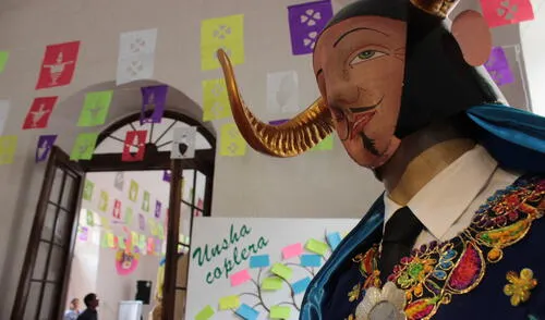 Indumentaria cajamarquina. Indumentaria cajamarquina.