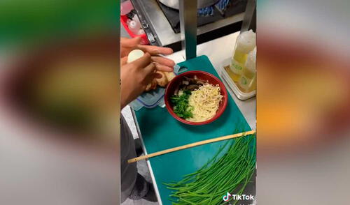 TikTok viral: cocinero enseña a preparar sopa ramen en poco tiempo y su receta se viraliza