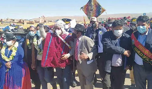 evento. Bolivia entregó otro tramo de vía que llega a Tacna.