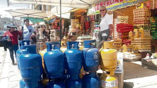 Puno consume gas de Bolivia hace años, pero de contrabando Puno consume gas de Bolivia hace años, pero de contrabando