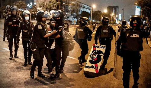 Toque de queda en Perú regirá en 15 provincias del país en diferentes horarios. Foto: Marco Cotrina/La República