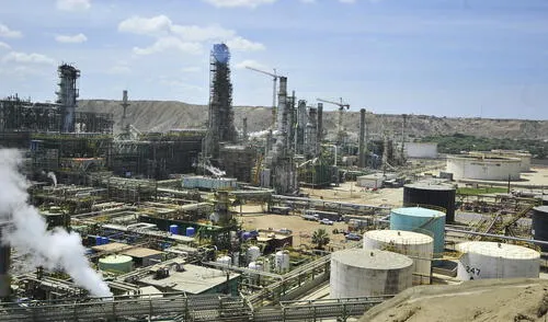 Reconocen a Petroperú por crédito sindicado