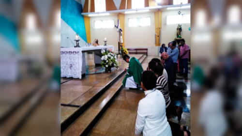 Sujetos tienen atemorizados a sacerdotes.