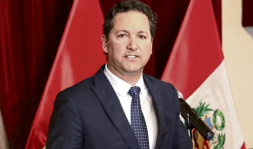 Salaverry espera que el Pleno reflexione sobre blindaje a Hinostroza