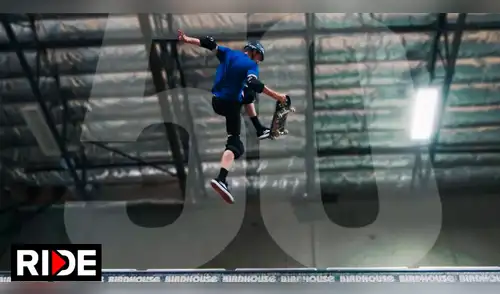 Tony Hawk vuelve a hacer sus mejores trucos a los 50 años [VIDEO]