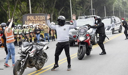 Policía Policía