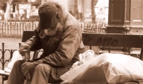 ¿Cómo ayudar a una persona con signos de enfermedad mental de la calle? [VIDEO]