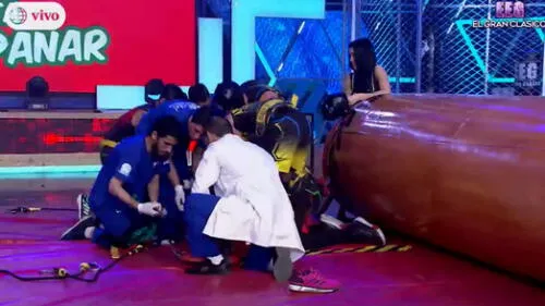 Diego Chávarri alarma a la producción de EEG por terrible lesión en vivo [VIDEO]