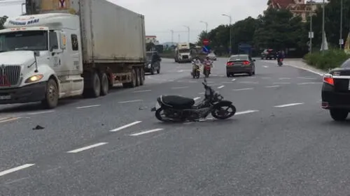 Facebook: en Vietnam aseguran haber captado al 'Ghost Rider' manejando moto [VIDEO]