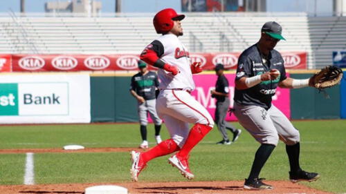 Cardenales vs Tomateros