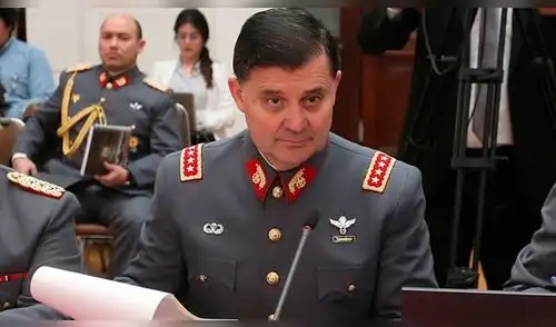 Jefe del ejército denuncia venta de armas a narcotraficantes