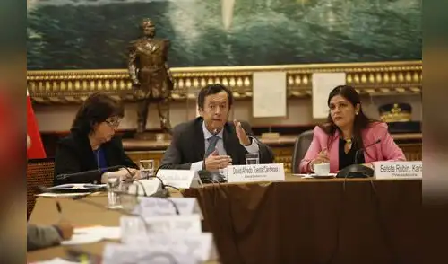 Gastos superfluos del Estado serán reasignados para la inversión pública