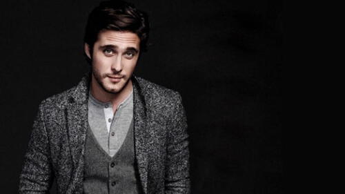 Diego Boneta posó con el torso desnudo y fans enloquecieron [FOTO]