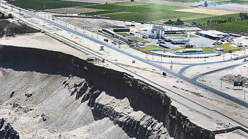 Cerca. Deslizamientos están a solo 150 metros de planta de Gloria. Procesadora de leche recibe hasta 950 mil kilos de leche al día.