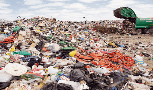 Basura. Ocho botaderos municipales contaminan la ciudad.