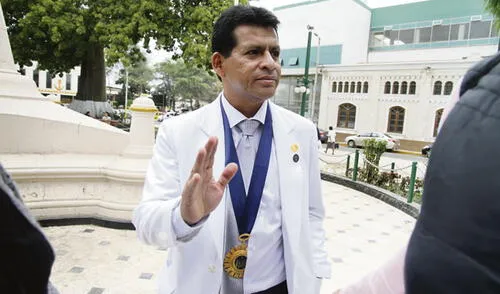 Paul Larrea Alvarado pidió descentralizar vacunación. Foto: La República Paul Larrea Alvarado pidió descentralizar vacunación. Foto: La República