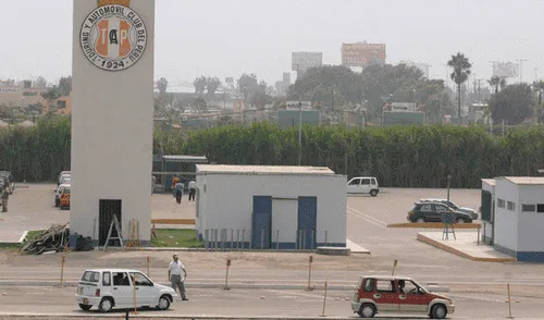 En Lima, el centro que evalúa los examenes de manejo es Touring y Automovil Club del Perú Créditos: La República En Lima, el centro que evalúa los examenes de manejo es Touring y Automovil Club del Perú Créditos: La República