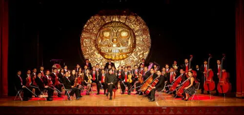 Orquesta Sinfónica del Cusco dirigida por Theo Tupayachi. Foto: Difusión. Orquesta Sinfónica del Cusco dirigida por Theo Tupayachi. Foto: Difusión.
