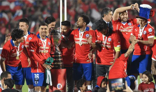 Celebración de la selección chilena tras ganar la Copa América de 2015. Foto: AFP