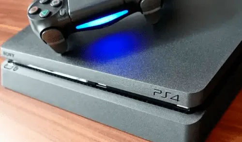 No descargues el firmware desde un sitio extraño, ya que perderías la garantía de tu PS4. Foto: Xataka No descargues el firmware desde un sitio extraño, ya que perderías la garantía de tu PS4. Foto: Xataka