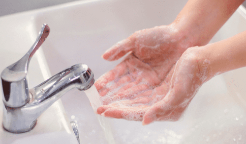 El lema del Día Mundial del Lavado de Manos de este año es: "Nuestro futuro está al alcance de la mano - Avancemos juntos". Foto: La República
