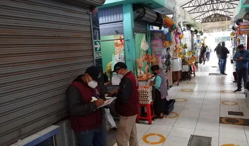 Mercados deberán implementar medidas de forma obligatoria desde el jueves 25. Foto: La República/referencial