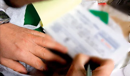 La población ocupada está conformada por 3 407 800 personas, de las cuales los hombres representan el 55,7% y las mujeres 44,3%. Foto: archivo La República