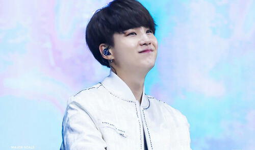 Suga (Min Yoongi) es un rapero, bailarín, compositor, productor y modelo coreano de 27 años. Foto: Big Hit