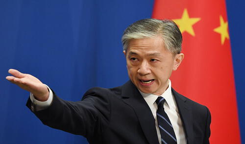 El portavoz de Exteriores chino Wang Wenbin confió en que Estados Unidos haga lo mismo que China y adopte una actitud “positiva, científica y cooperadora” en la búsqueda del origen del coronavirus. Foto: AFP