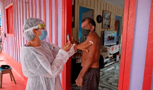 El movimiento Unidos por la Vacuna está integrado por 400 dirigentes de ONG y de empresas. Foto: AFP