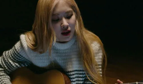 Se prevé, que el proyecto solista de Rosé incluya composiciones propias. Foto: Netflix/YG Se prevé, que el proyecto solista de Rosé incluya composiciones propias. Foto: Netflix/YG