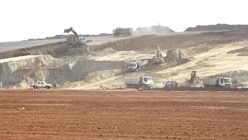 Contra todo. Gobierno dará inicio al movimiento de tierras. Foto: Difusión. Contra todo. Gobierno dará inicio al movimiento de tierras. Foto: Difusión.