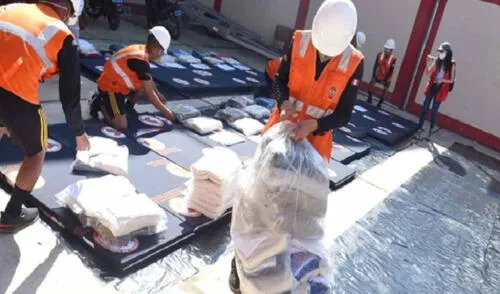 Se trasladó lo donado al coliseo cerrado; desde este punto se hará la distribución a los colegios. Foto: difusión