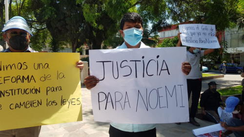 Familiares están a la espera de poder retirar los restos mortales de Noemí. Foto: Rocio Rivas / La República