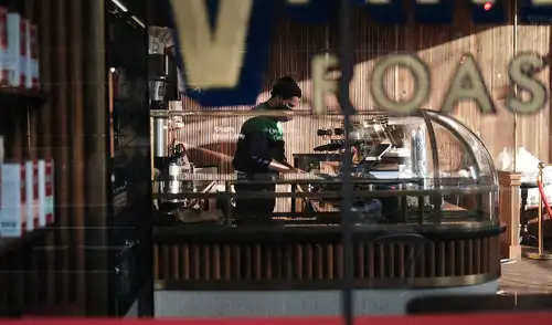 Los empleos vinculados con educación, construcción y actividad minera cayeron en febrero. Foto: AFP