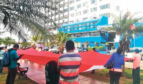 Reclamo. Usuarios de energía eléctrica han demandado a Osinergmin que cumpla con la sentencia de la Corte Suprema de Justicia. Foto: difusión