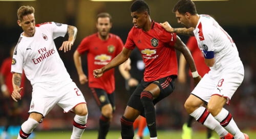 Manchester United vs Milan juegan en Old Trafford por la ida de octavos de final de Europa League. Foto: EFE