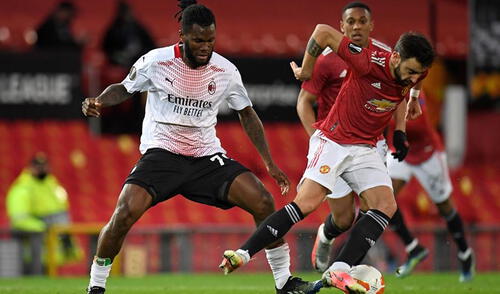 Manchester United y AC Milan se enfrentan por primera vez en la Europa League. Foto: EFE