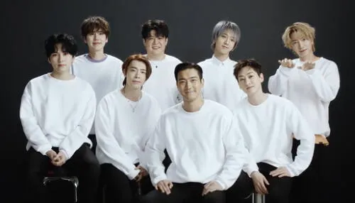 Leeteuk de SUPER JUNIOR anticipa sobre nuevos trabajos musicales del grupo con otros artistas. Foto: Label SJ