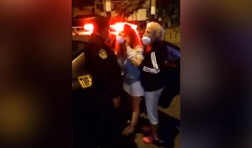 Fémina recibió finalmente una multa por infringir el horario de inmovilización. Foto: captura de Latina